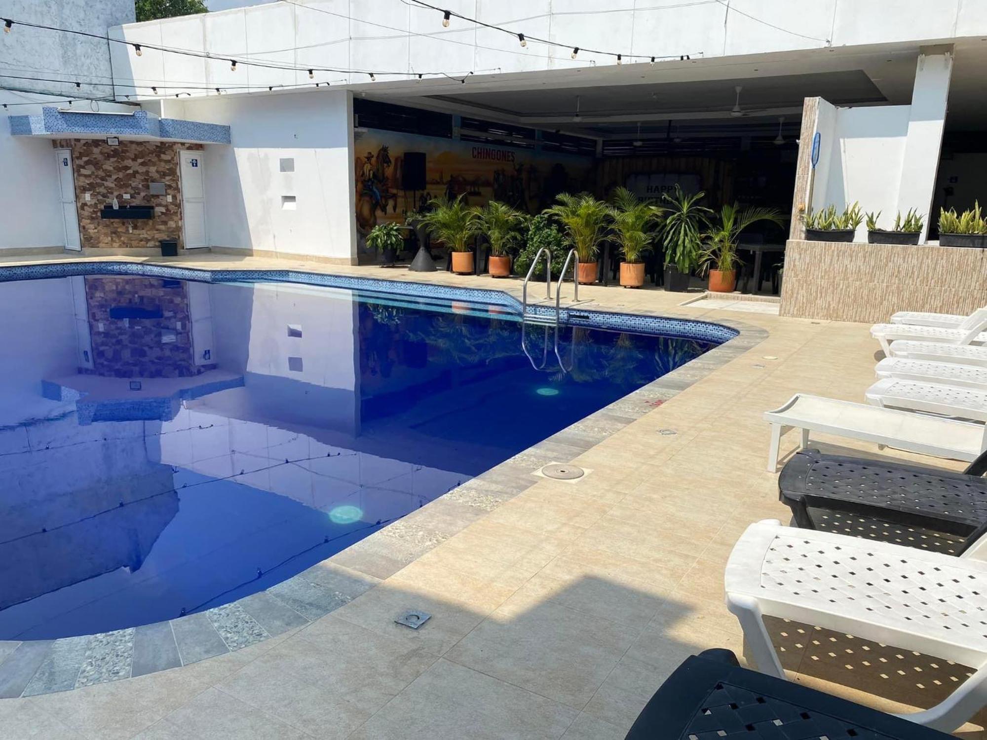 جيراردو Hotel Deluxe Oasis De La Colina المظهر الخارجي الصورة