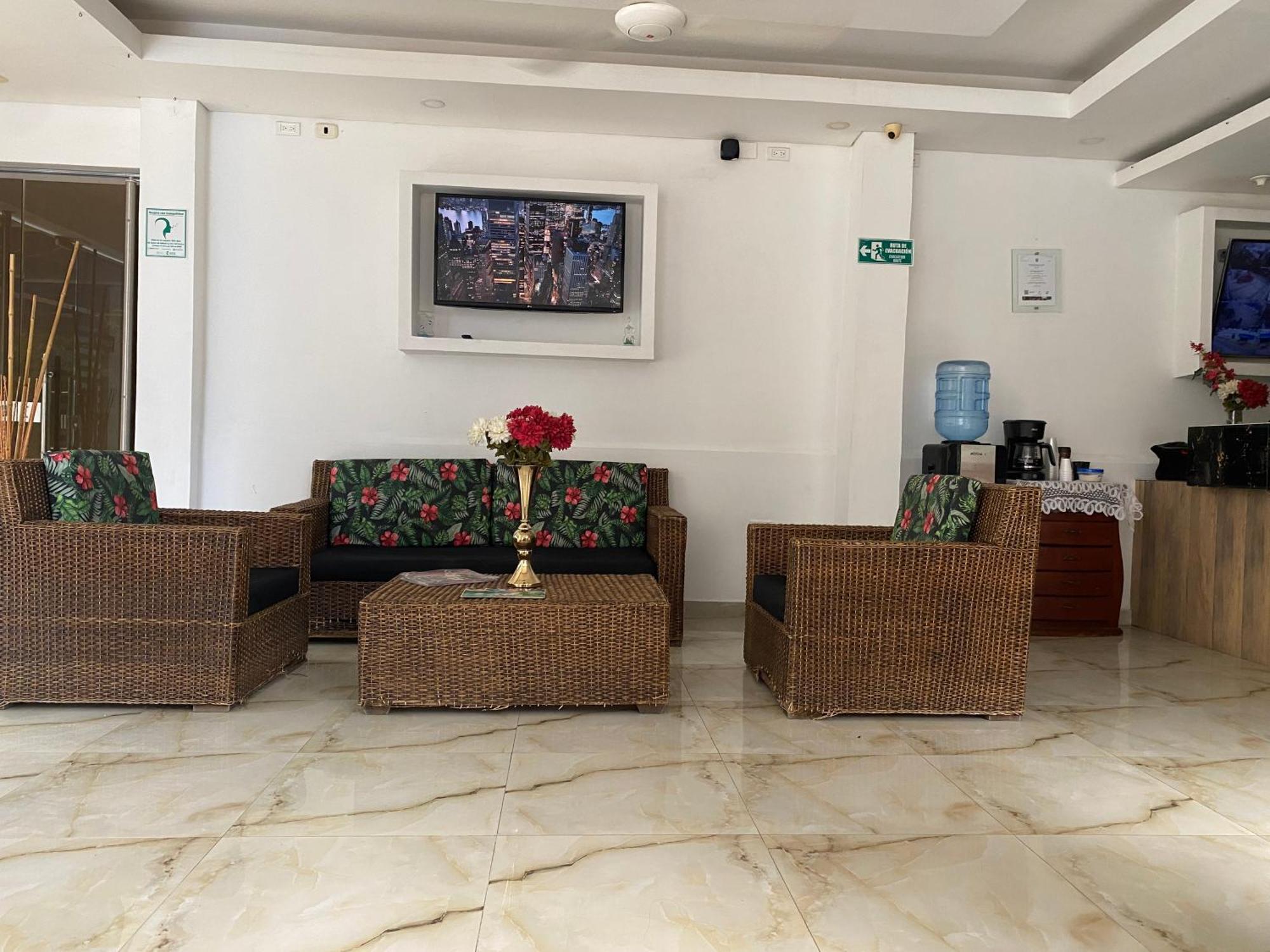 جيراردو Hotel Deluxe Oasis De La Colina المظهر الخارجي الصورة